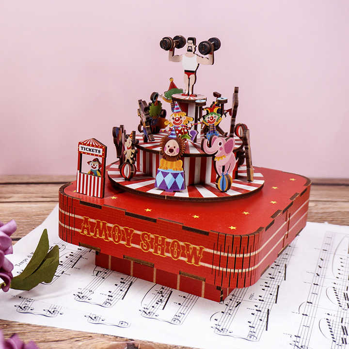 Circus Troupe Musicbox