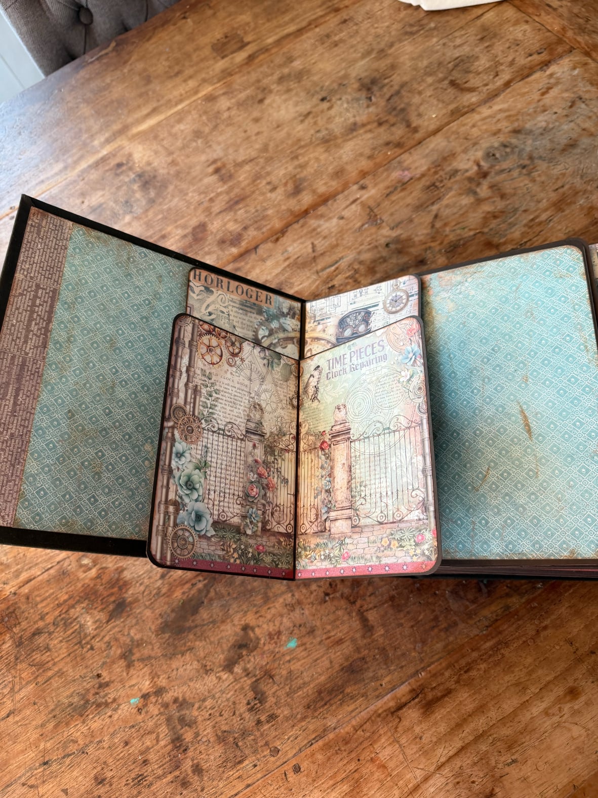 Workshop pop-up album Garden of Time