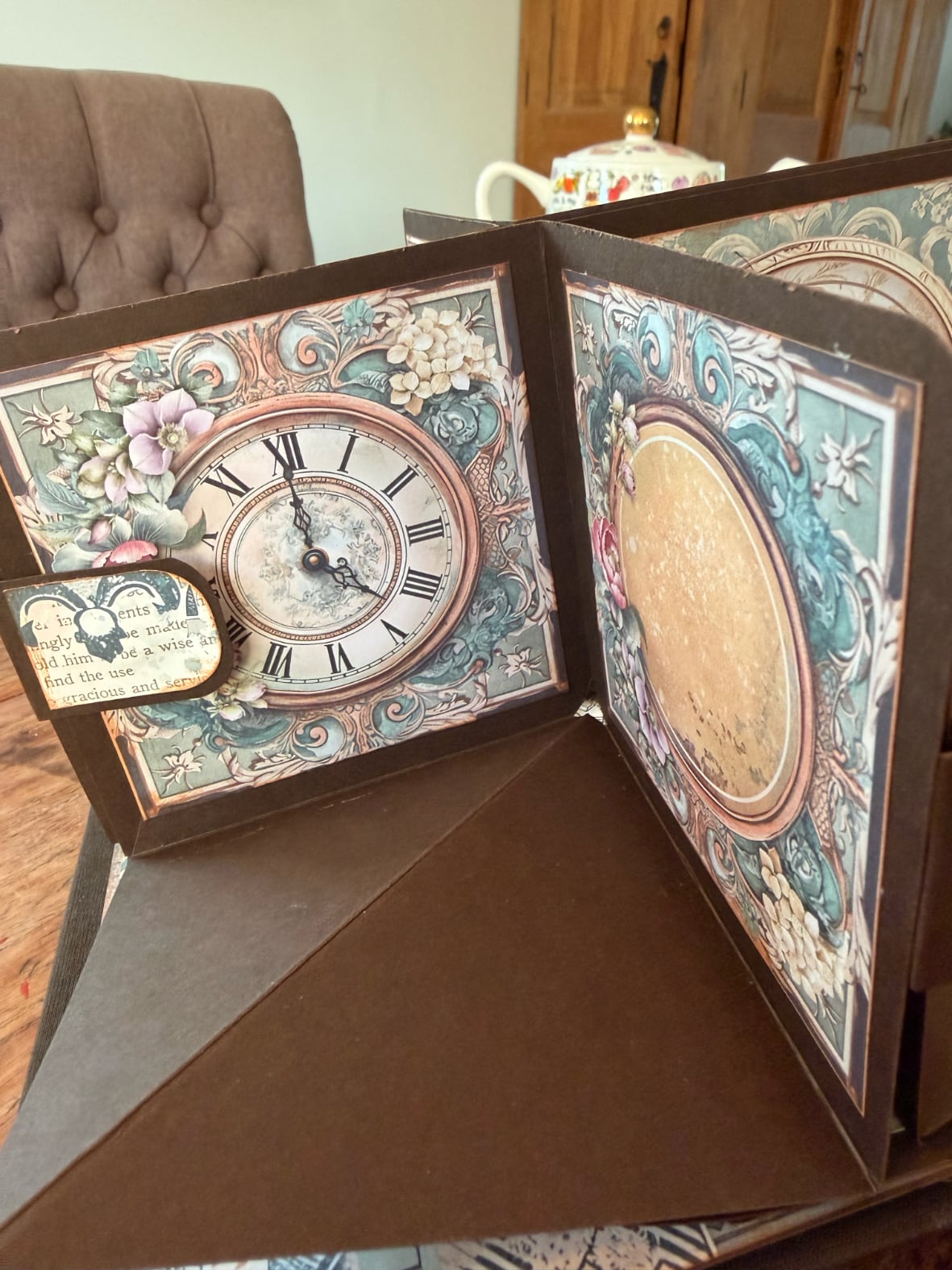 Workshop pop-up album Garden of Time