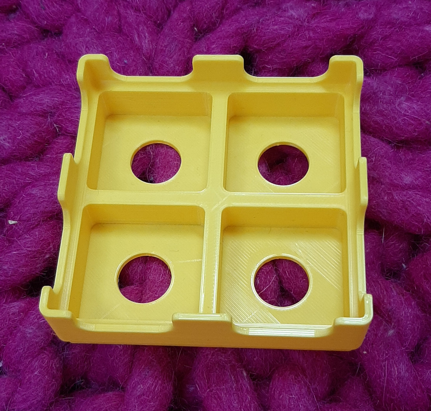 Stackable storage tray for 4 mini distress inks